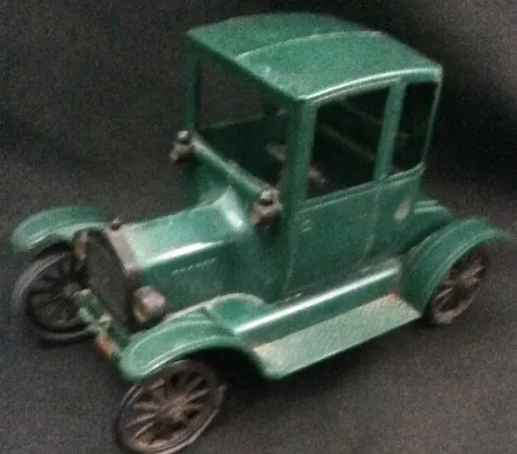 Miniatura Carro Antigo Marca Mirim Anos 1960 Peça Rara Bom Estado de Conservação