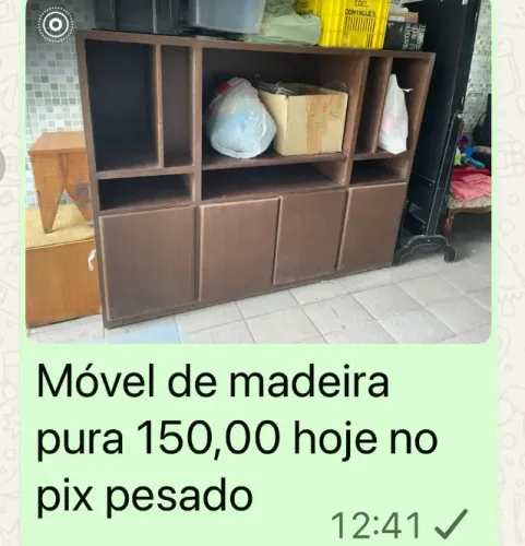 Armario de madeira pura pesado antigo bom para guardar ferramentas Retirar na AV Palamres 