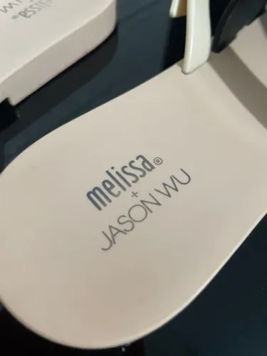 Vendo Melissa 37 - JASON WU