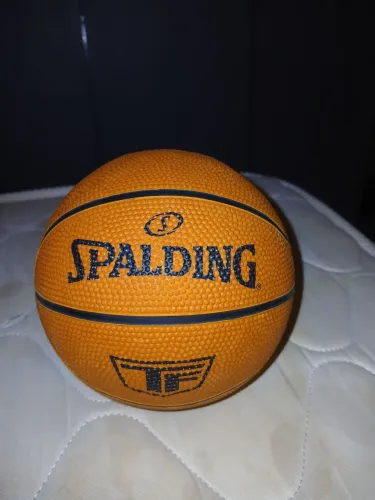 Mini bola de basquete spalding