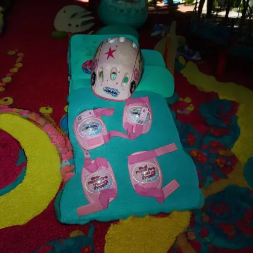Kit proteção infantil  capacetes com acessórios 