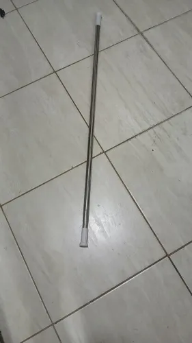 Varão de alumínio para cortina de banheiro