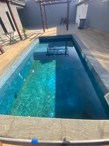 Limpo piscina 