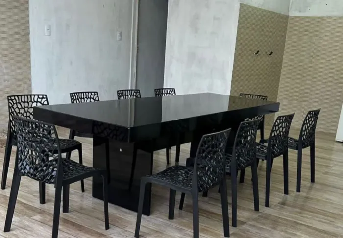 Mesa de Sala Elegante - Design Moderno e Funcional"