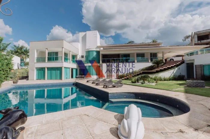 O paraíso existe e esta casa no condomínio Montserrat é a prova disto.