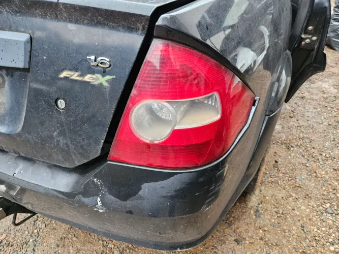 Lanterna Traseira direita ford fiesta sedan 2006