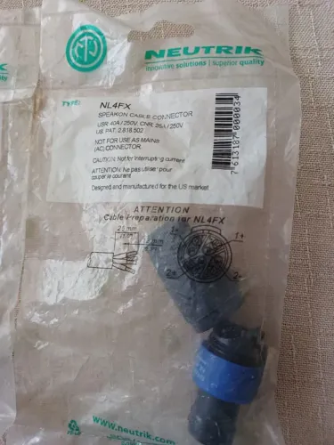 Conector Speakon NL4FX neuutrik ORIGINAL