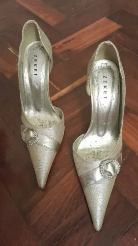 Scarpin prata - Tamanho 36