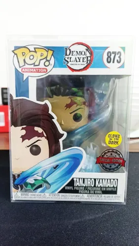 Funko Pop! Tanjiro Kamado #873 - Glow in the Dark - Demon Slayer