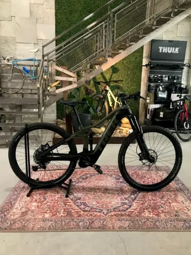 Bicicleta elétrica usada Trek Rail 5 