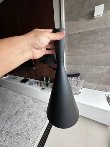 Belíssimo Conjunto de Luminárias pendentes Cônica Preta com interior dourado