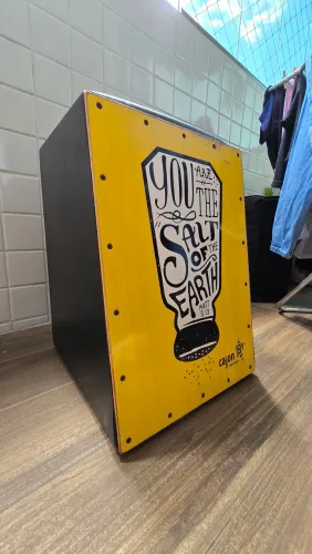 Cajón Profissional - Cajón Percussion. Com captação e arte exclusiva