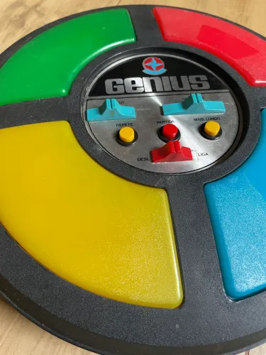 Brinquedo Genius anos 80 original