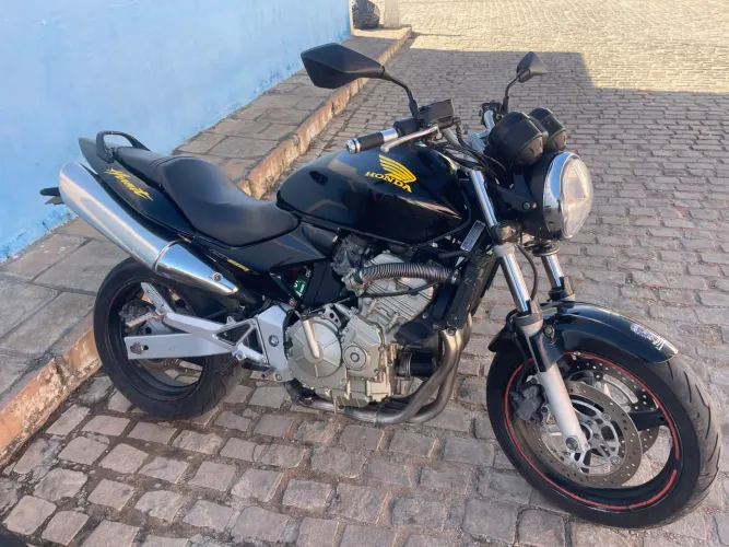 Hornet 600