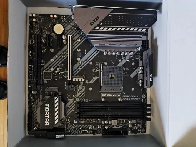 Placa mãe MSI COM DEFEITO
