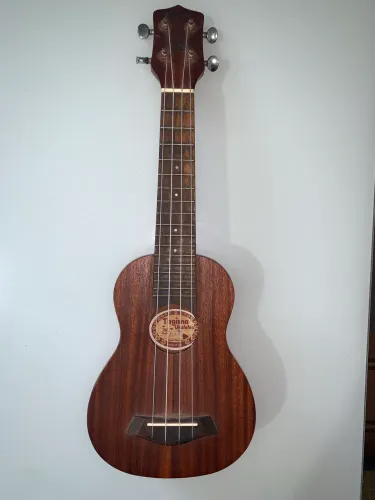 Ukulele soprano Tagima Original modelo 21K