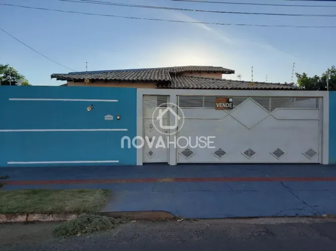 BELO IMÓVEL NO BAIRRO SANTO ANTÔNIO