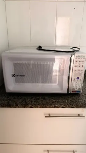 Microondas Electrolux 34 L