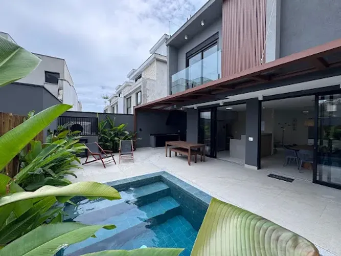 Casa em condomínio à venda 5 suítes | 50m da praia | Praia de Juquehy - São Sebastião/SP