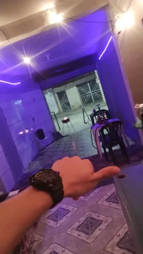 Adega e tabacaria barata só falta umas mesas