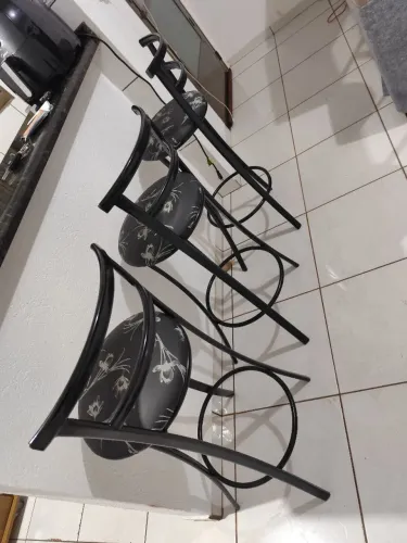 3 Banquetas, para bancadas e área gourmet 100 reais cada