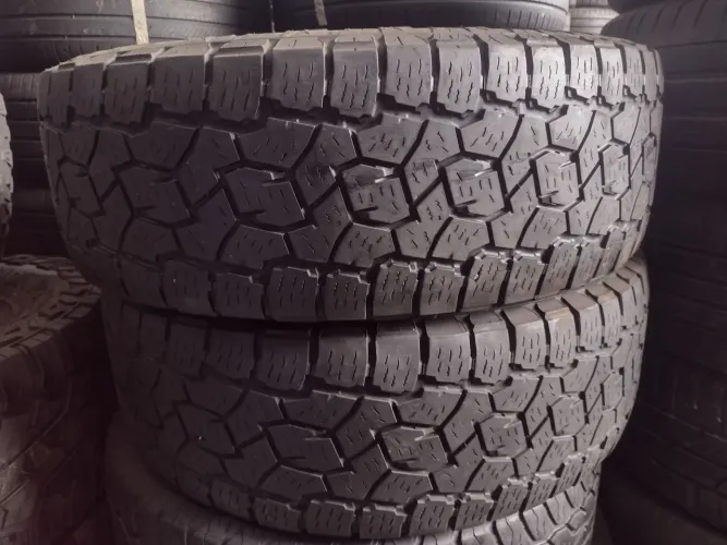 Pneus 265/70/17 toyo