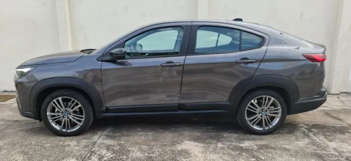 Fiat Fastback 1.0 200 Turbo Flex AUT 2025