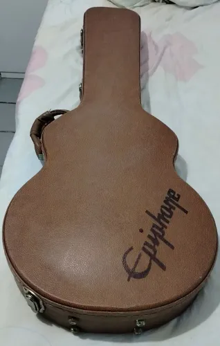 Case epiphone para guitarra les paul. 