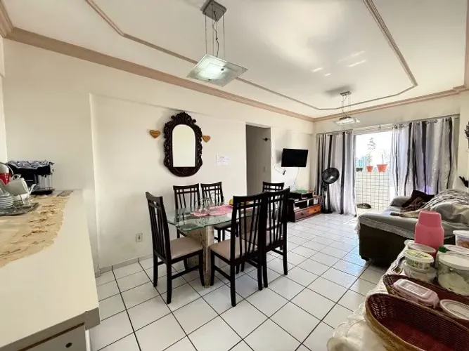 APARTAMENTO NO ED. VENCOUVER