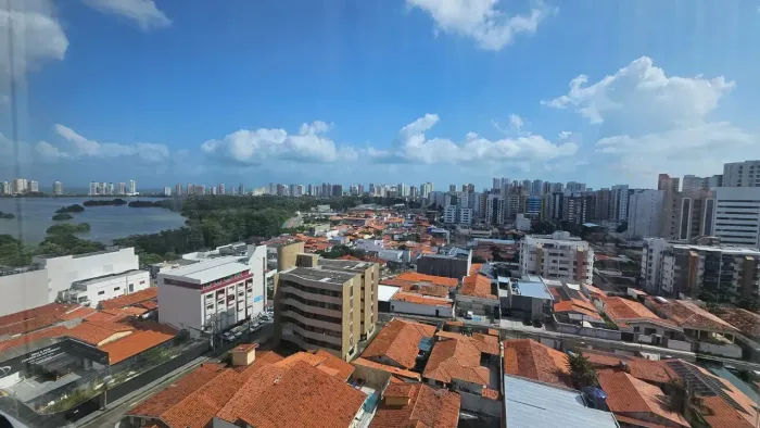 Alugo Sala Comercial no Office Tower - 01 Vaga de Garagem - Renascença.