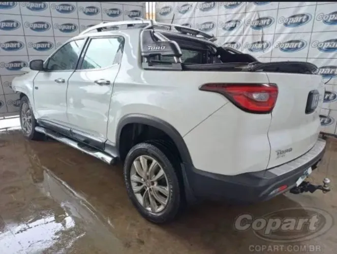 Sucata toro diesel 4x4- retirada de peças