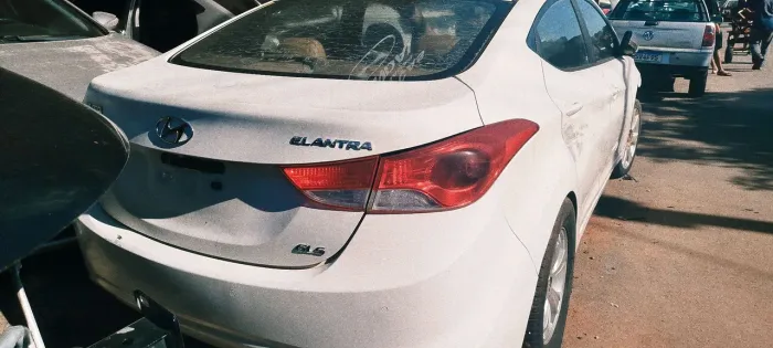 Lanterna Hyundai Elantra