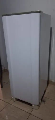 Geladeira ótima ENTREGO