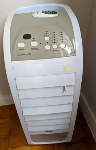 Climatizador Portátil Frio/quente Philco Pcl1qf Branco 220v