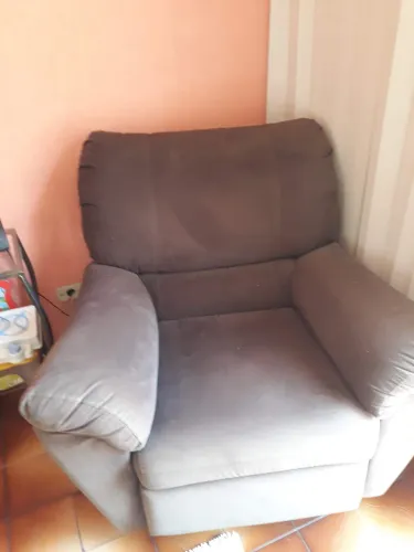 Poltrona reclinável. 