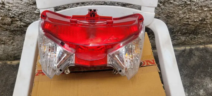 Lanterna traseira Honda Elite 2025