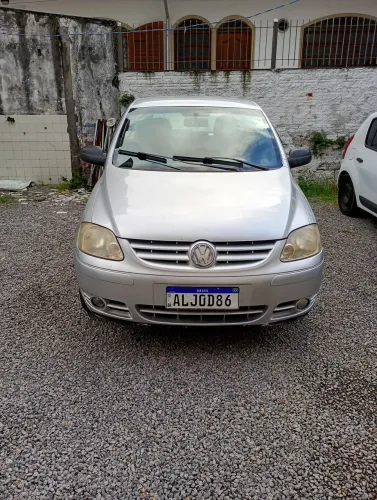 Volkswagen Fox Plus 1.0mi/ 1.0mi Total Flex 8V 3P 2004