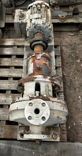 Bomba Centrífuga Canberra 3196 MT Hastelloy C com Motor 6 CV