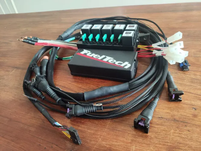 Chicote fueltech FT 300 4 bicos para todos os tipos de motores AP m.i