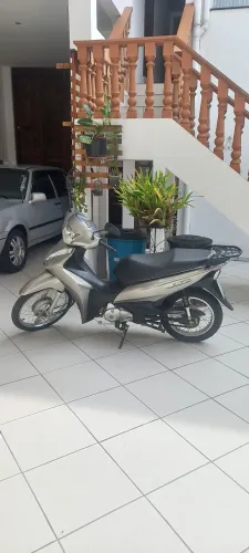 Moto Honda 2023/23 110I Prata