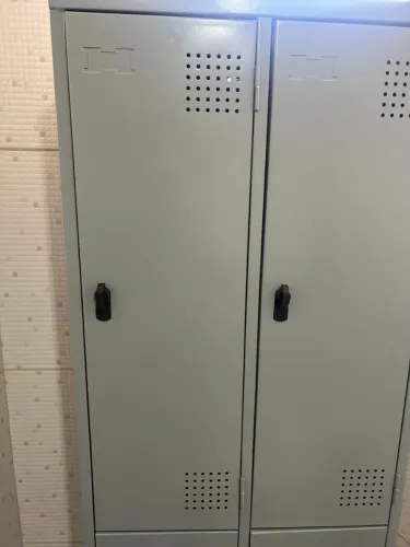 ARMÁRIO DE AÇO 4 PORTAS