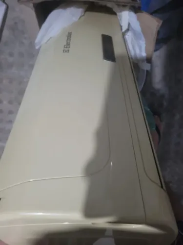 Ar-Condicionado Electrolux 9.000 BTUs - Excelente Estado | Econômico e Silencioso