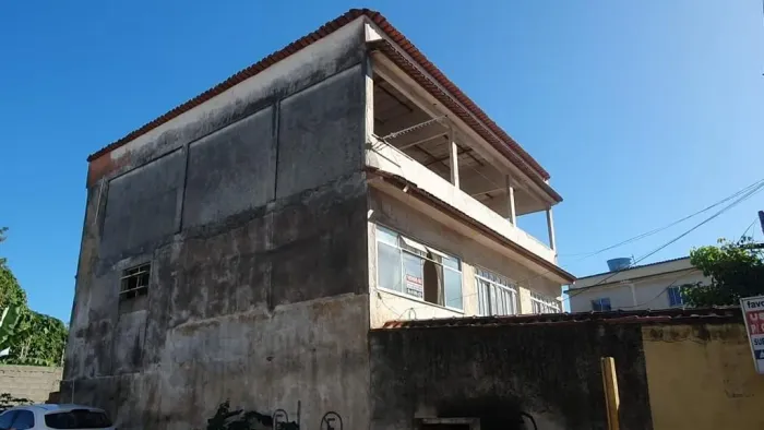 Vendo Casa 2° Pavimento com Terraço