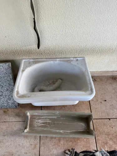 Tanque de Lavanderia Deca Branco com Coluna + Saboneteira Cerâmica