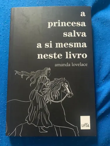 Livro "A princesa salva a si mesmo neste livro"