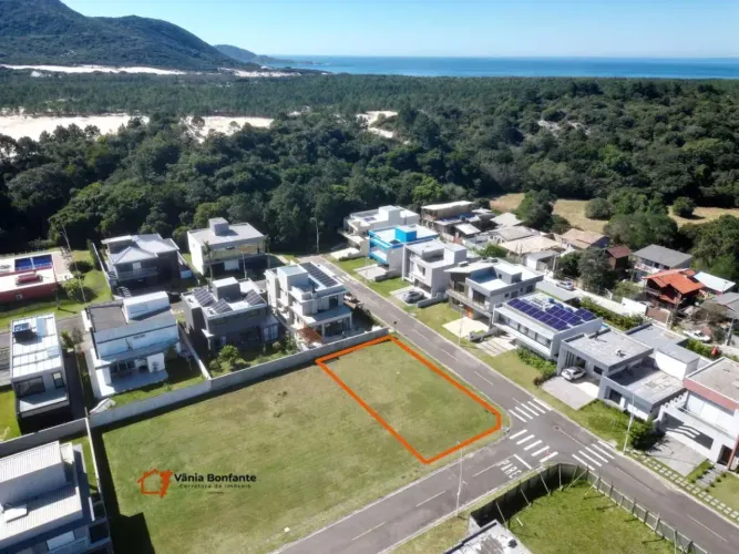 Terreno plano com Escritura Pública no melhor condomínio do Red Park - Rio Vermelho