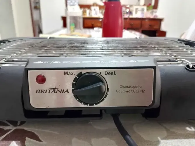 Churrasqueira Elétrica Britania *ACEITO CARTÃO*