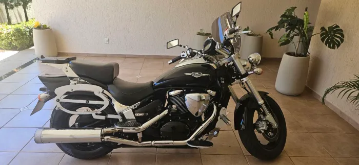 Moto Custon Boulevard M800 2011