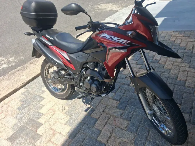 Moto impecável 