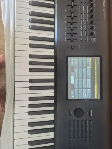Teclado korg kronos